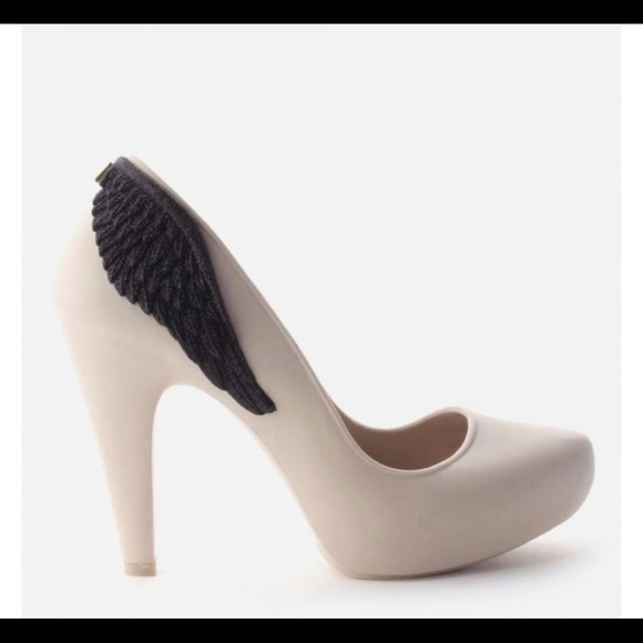 My new MUST FIND obsessions. - Picture 2 of 5